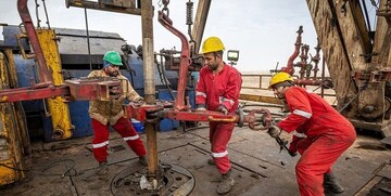 افزایش تقاضا برای نفت ایران ؛ این پالایشگاه ها دخایر خود را با نفت ایران پر کرده اند | چشم انداز افزایش درآمد نفتی