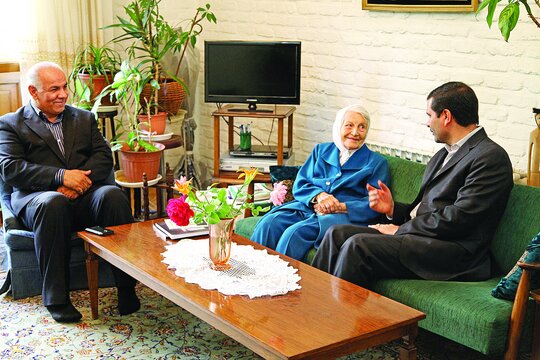 سبک زندگی مادر محیطزیست ایران | ۵۰ سال است زبالهای از خانه بیرون نگذاشتهام