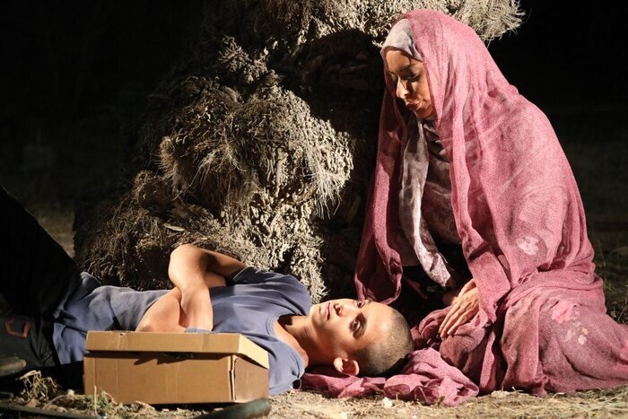 مونا فرجاد و پسران دریا راهی هند میشوند