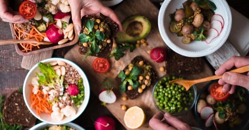 قاتل سرطان ؛ غذاهای ضد سرطان را بشناسید | نقش مهم تغذیه در کاهش خطر ابتلا به سرطان