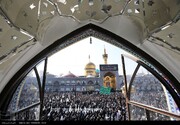 ببینید | نمایی از حال و هوای عزاداری زوار در روز ۲۸ صفر در مشهد مقدس