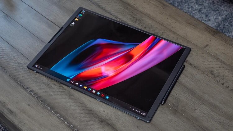 تصاویر | رونمایی از نخستین رایانه تاشوی جهان مبتنی بر هوش مصنوعی | جدیدترین لپتاپ اچپی معرفی شد