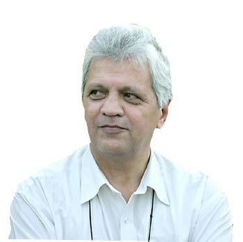 «امیر حاجرضایی»: دیگر نمیشود این فوتبال را احیا کرد | همه زمینهای خاکی از عقاب تا باغ کلاغها