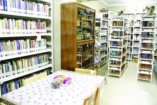 حسینیهای که چشم و چراغ اهالی شده | از کلاسهای آموزشی تا گردشگری زیارتی و یوگادرمانی