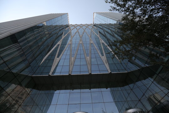 صعود شاخص بورس با اتکای بزرگان | رشد ارز و افزایش قیمت سکه