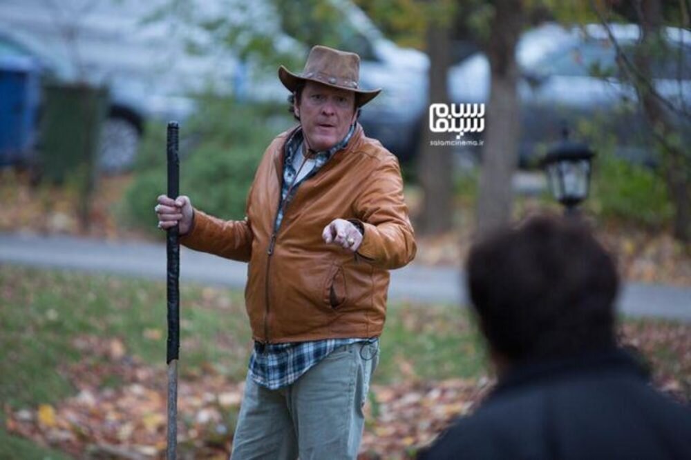 فرهاد اصلانی و بازیگران آمریکایی در یک فیلم سینمایی | میدانید در آمریکا چقدر باید کار کنی تا به شهروند درجه دو تبدیل شوی!