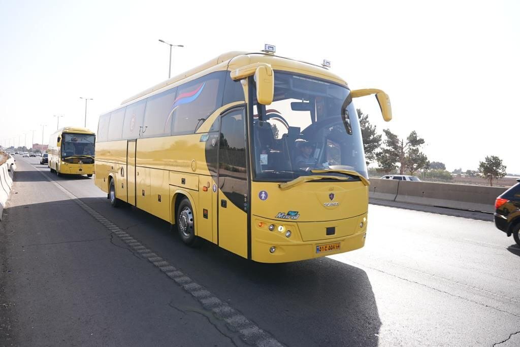 تصاویری از اتوبوس‌های اختصاصی پرسپولیس و النصر برای تردد در سطح شهر