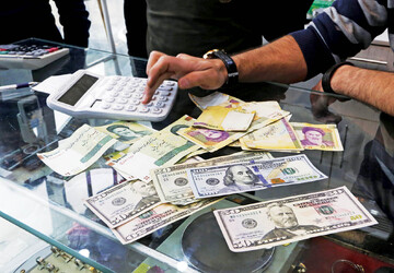 دلار در سراشیبی | نزول دلار تا کجا ادامه دارد؟