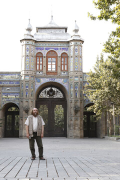 محله‌گردی با «احمد محیط طباطبایی» | کلکسیون تاریخی قلب پایتخت اینجاست