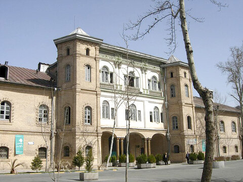 محلهگردی با «احمد محیط طباطبایی» | کلکسیون تاریخی قلب پایتخت اینجاست