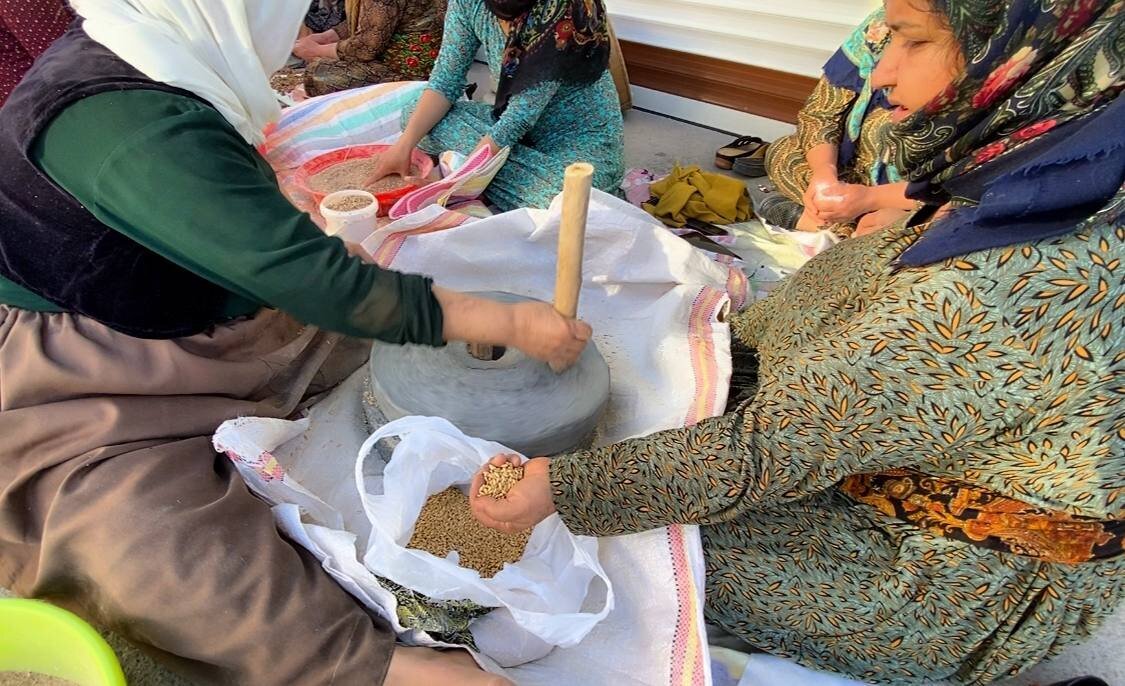 تصاویر ؛ سقز شلوغ نشد و نمیشود! | روایت میدانی از ۲۵ شهریور در سقز؛ کوکتل مولوتوف تمام شد؛ بفرمائید شربت! | تماسهای از دست رفته از No Caller ID