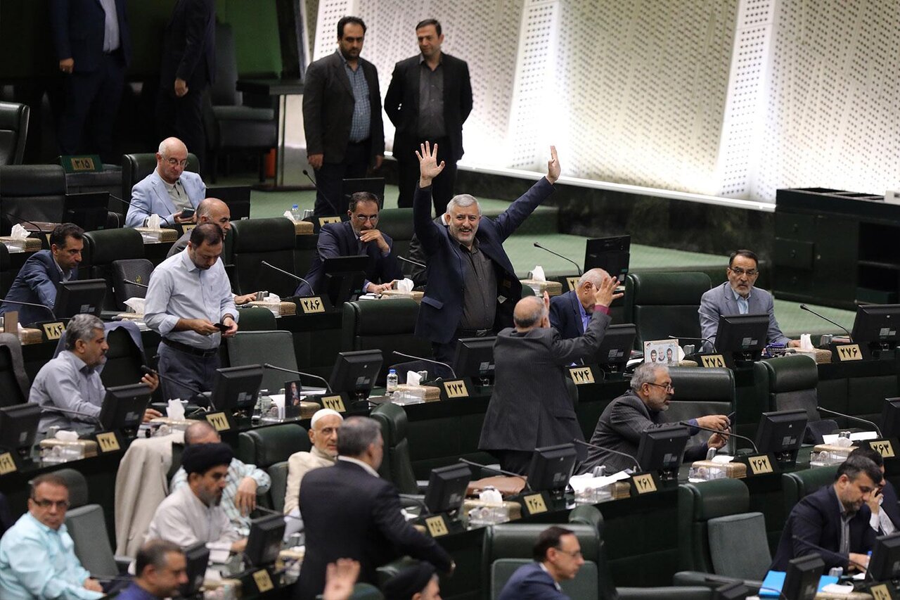 اصل ماجرای طرح مجلس برای تغییر مصوبه کنکور چه بود؟|