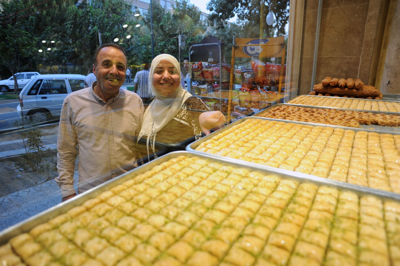 بوی خوش «شاورما» در راسته بامرامها | راندهشدگان طعم و رنگ جدیدی به محله دادند