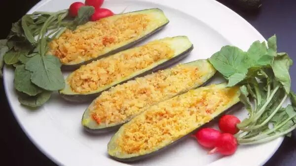 ۱۰ جایگزین شگفت انگیز برای نان | از برگ کاهو تا قایق کدو سبز