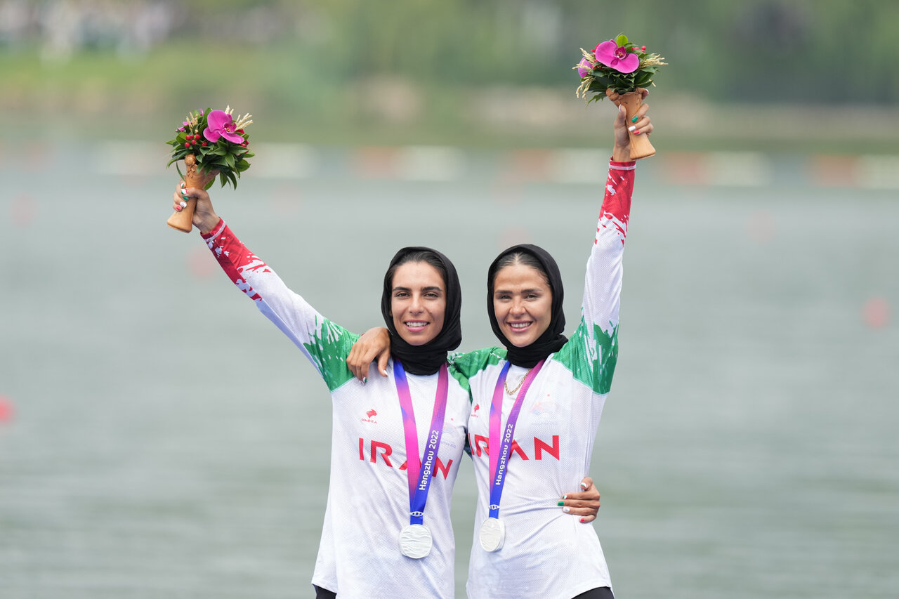 قایقرانی زنان