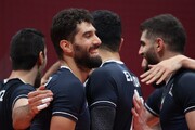 ببینید | اهتزار پرچم ایران و پخش سرود ملی کشورمان پس از قهرمانی تیم ملی والیبال
