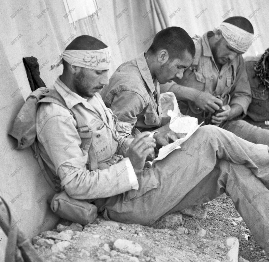 آرامش کوتاه رزمندگان در عملیات آزادسازی خرمشهر