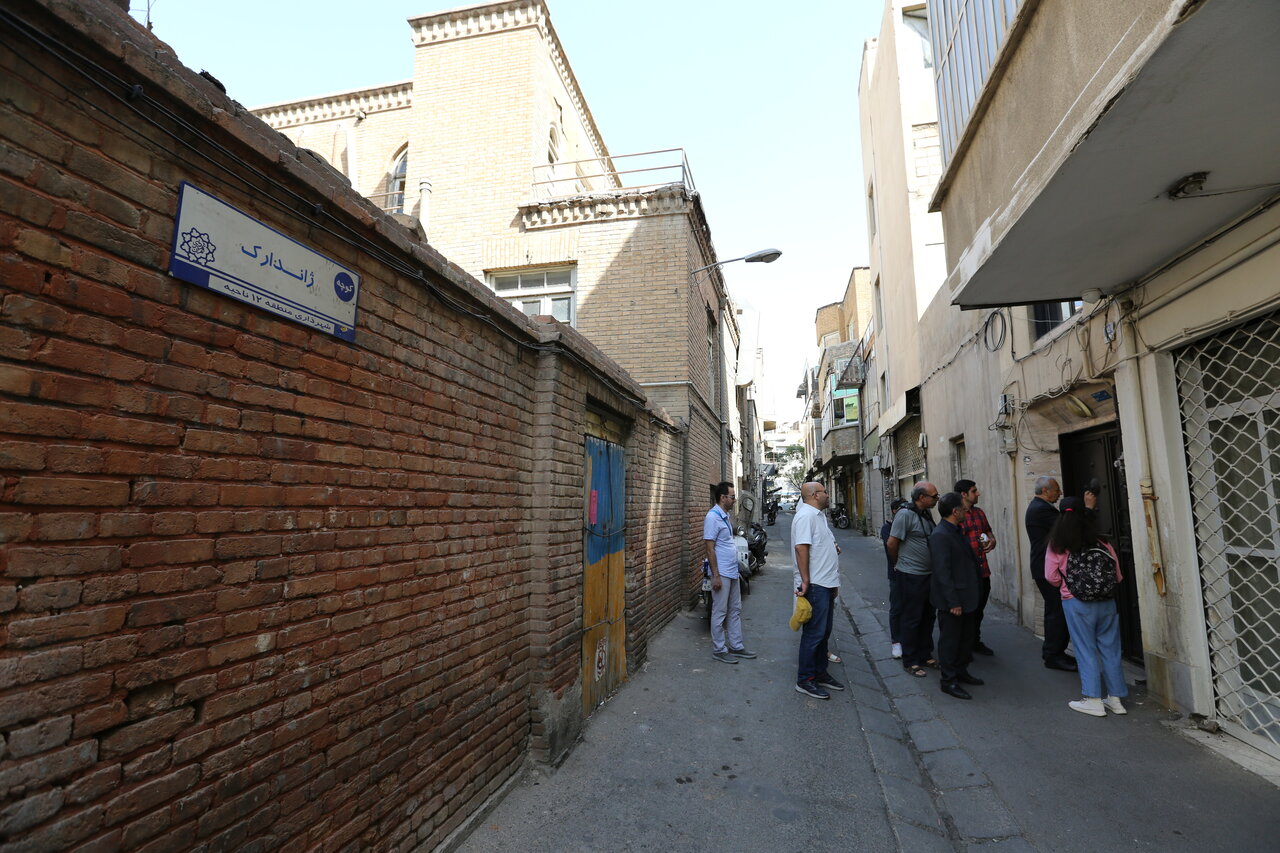 فیلم | مدرسه دختران تارک دنیا در تهران را ببینید