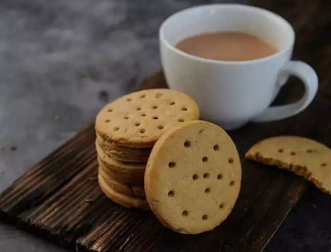 بیسکویت دایجستیو چیست؟ | خواص بیسکویتهای دایجستیو ؛ بهترین گزینه برای میان وعده