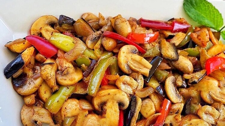غذا بدون گوشت و مرغ چی بپزم ؟ | طرز تهیه ۵ غذای خوشمزه که به گوشت نیازی ندارند