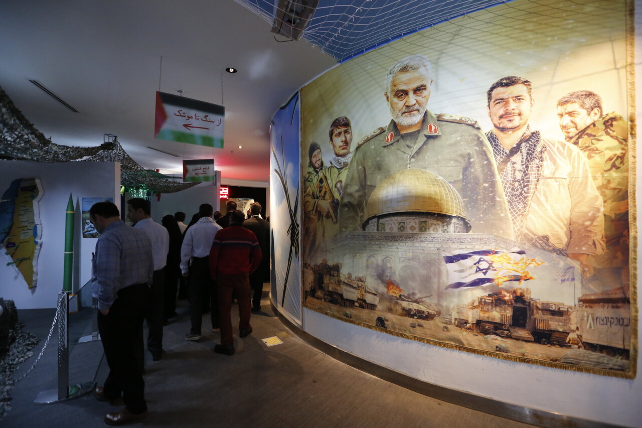 موزه مقاومت؛ آخرین یادگاری فرهنگی سردار سلیمانی| کتاب های داعشی در ایران چه می کند؟