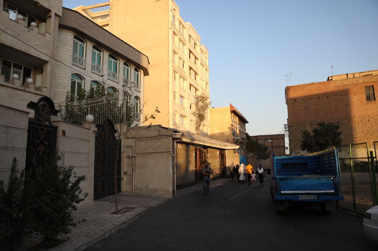 علیه بیعدالتی در ساختوساز | ماجرای ساخت عمارت سفید در کنار حرم عبدالعظیم حسنی چه بود؟