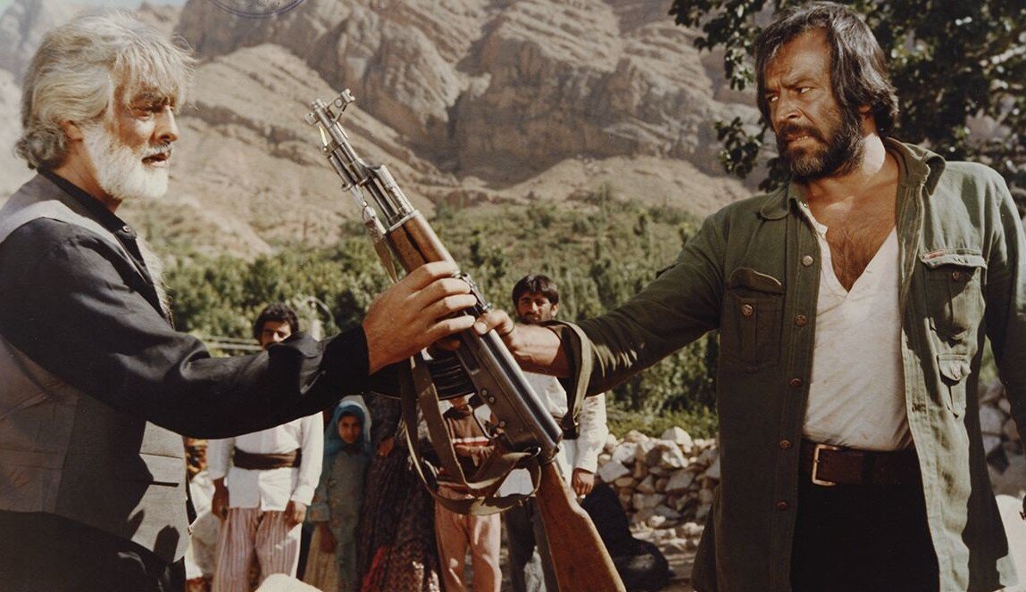 ۸ فیلم جنگی که در سالهای جنگ ساخته شدند | از دیدن این بازیگران در فیلمهای دفاع مقدس تعجب میکنید