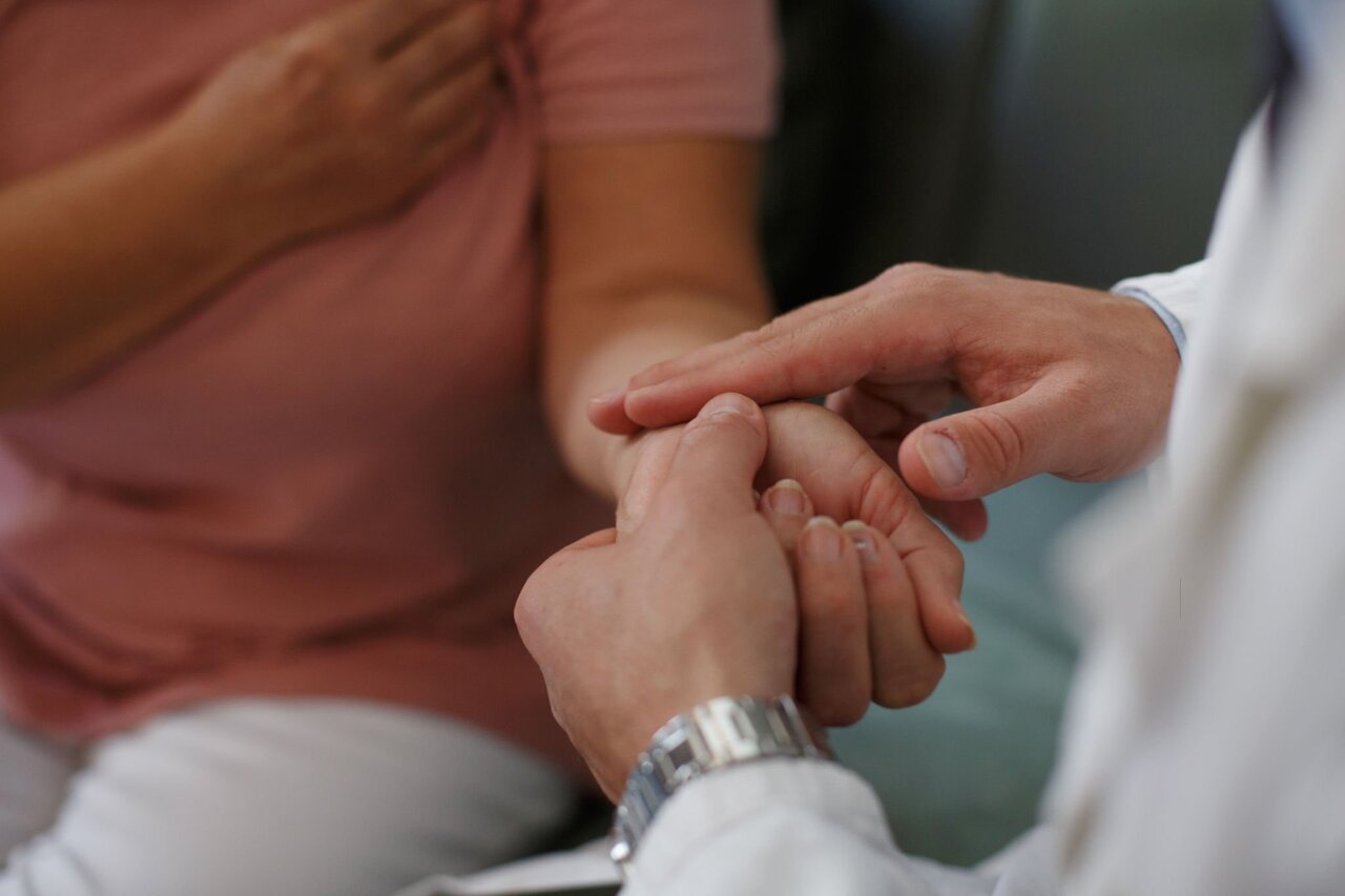 نشانههای ابتلا به بیماریهای قلبی | راه های پیشگیری از بیماری قلبی را بشناسید | اگر سابقه خانوادگی بیماری قلبی دارید این کارها را انجام دهید