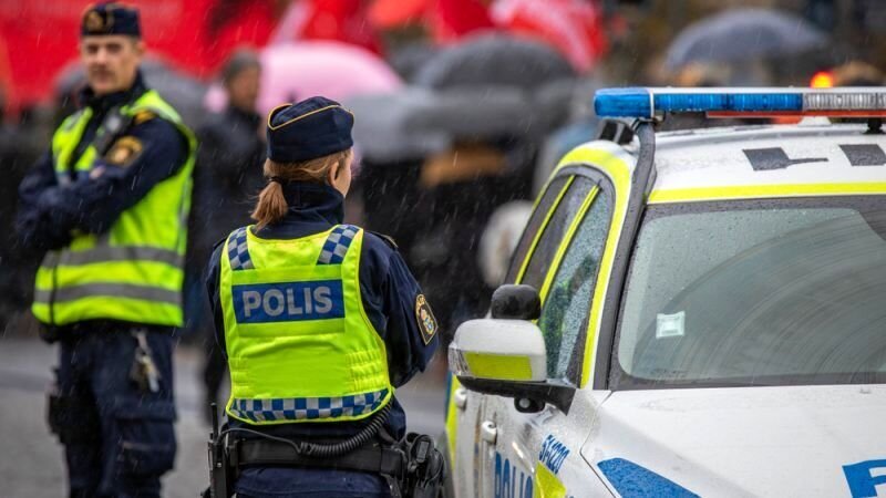 همراهی پلیس سوئد با قرآن سوزی دوباره