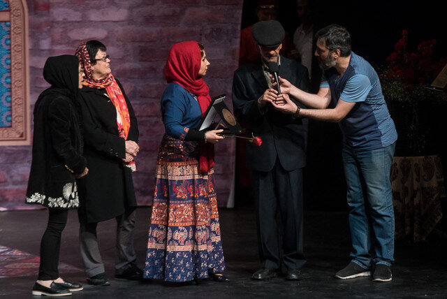 روایت شب اردیبهشتی سال ۱۳۹۶ از فردوس کاویانی | من فقط می خواستم دل ملت را شاد کنم