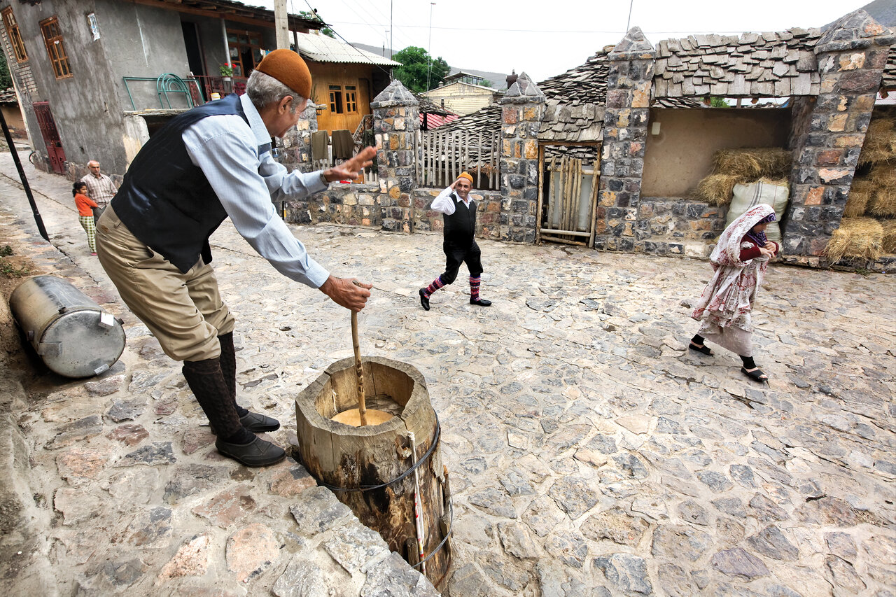 اینجا میتوانید، انواع کشتیهای صنعتی و قایقهای کوچک ماهیگیری را ببینید