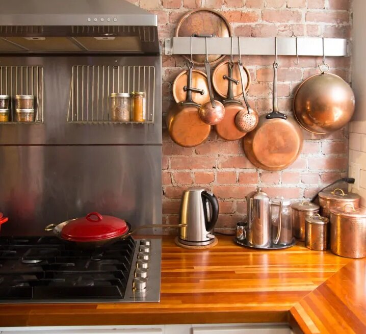 ۱۰ ترفند ساده برای دکور آشپزخانه اجارهای | آشپزخانه را به روشنترین و بهترین مکان خانه تبدیل کنید