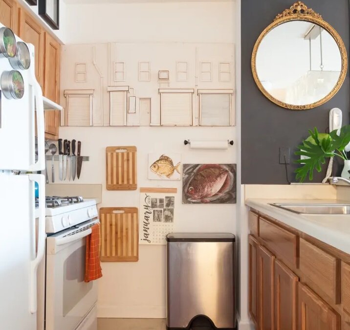 ۱۰ ترفند ساده برای دکور آشپزخانه اجارهای | آشپزخانه را به روشنترین و بهترین مکان خانه تبدیل کنید