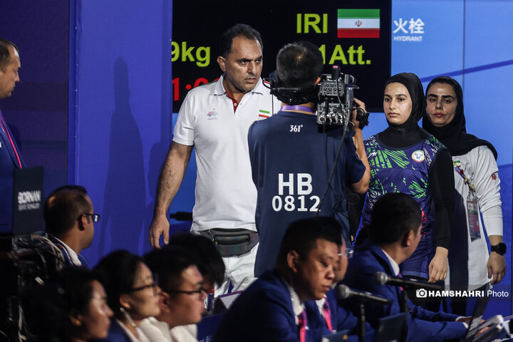 بازی های آسیایی| ریحانه کریمی در وزنه برداری اوت شد