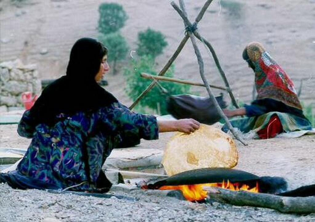 از نان و آش تا پلو و خورش؛ قصه ای که سفره ایرانی از تاریخ می گوید