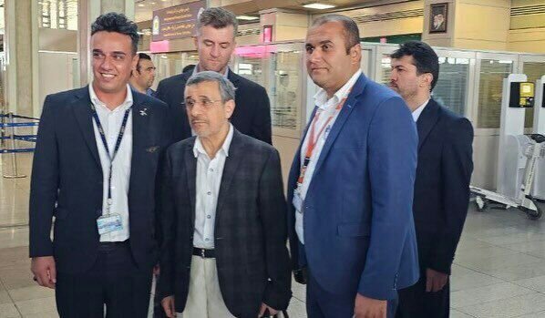 تصاویر | محمود احمدینژاد از ایران رفت | مقصد رئیس جمهور سابق کجاست؟