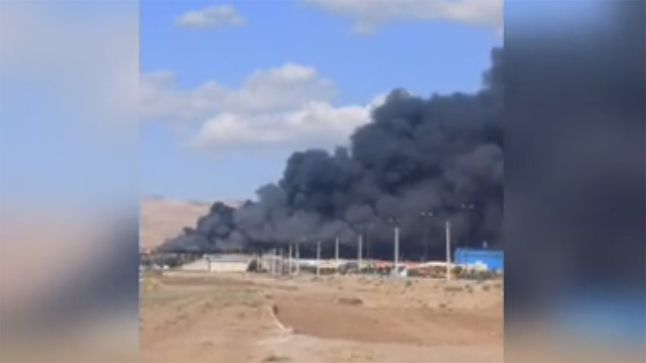تصاویر جدید از آتش‌سوزی مهیب در کارخانه‌ موتورسیکلت سازی