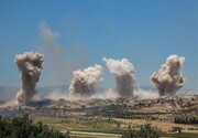 تصاویر حمله ارتش سوریه به مواضع تروریست‌ها؛ پرواز هواپیماهای سوریه و روسیه | جزئیات تازه از حمله تروریستی در حمص؛ پای یک کشور اروپایی در میان است؟