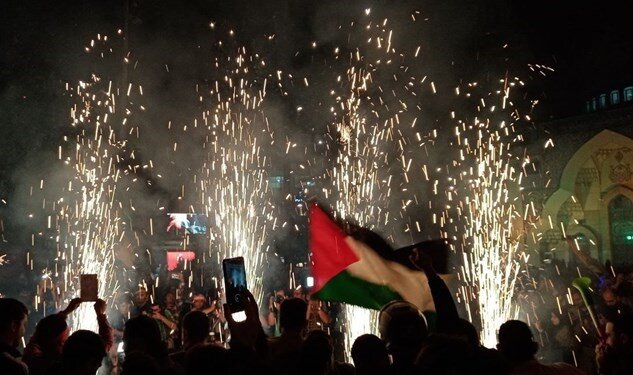 جشن در میدان فلسطین