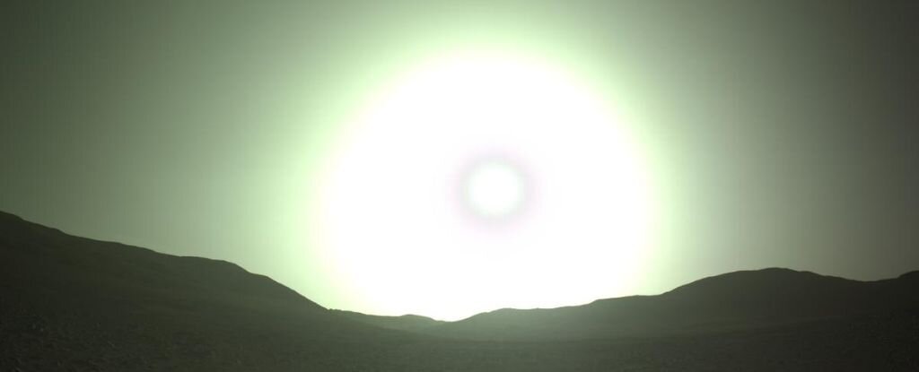 تصاویر | منظره خیره‌کننده غروب خورشید در مریخ | چرا غروب مریخ آبی رنگ است؟