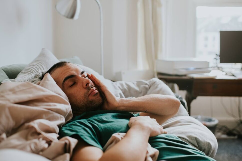 ادامه علائم سرماخوردگی تا ۴ هفته | سرفه، معده درد و اسهال علائمی است که مشاهده میشود