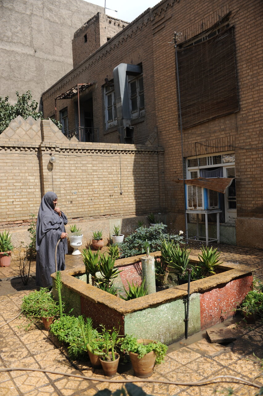 روایتی متفاوت از داخل ساعت بزرگ حرم عبدالعظیم | آونگ و چرخدندهها مرا به وحشت میانداخت!