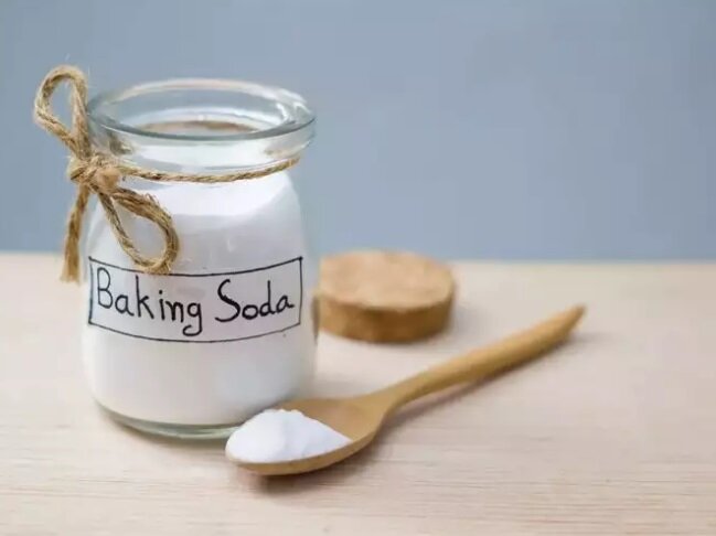 پاک کردن چربیهای اجاق گاز با این ۵ ترفند ساده و طبیعی