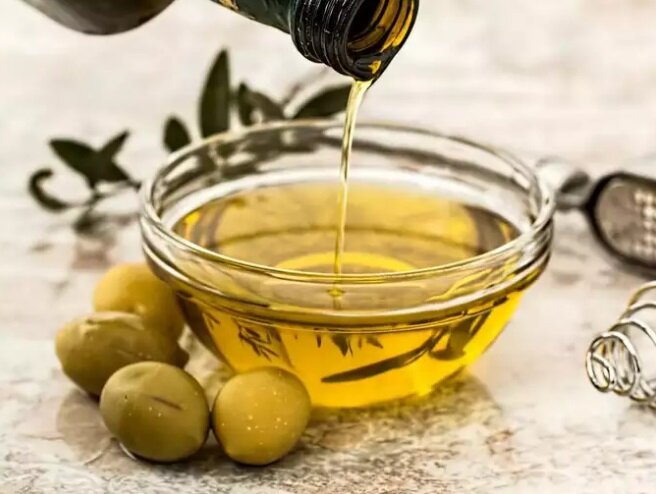 پاک کردن چربیهای اجاق گاز با این ۵ ترفند ساده و طبیعی