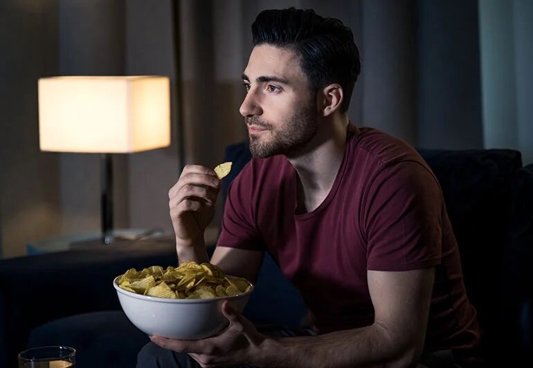 اولین و مهمترین قانون برای خوش اندام ماندن | ۵ نکته برای تنظیم اضافه وزن با وعده شام