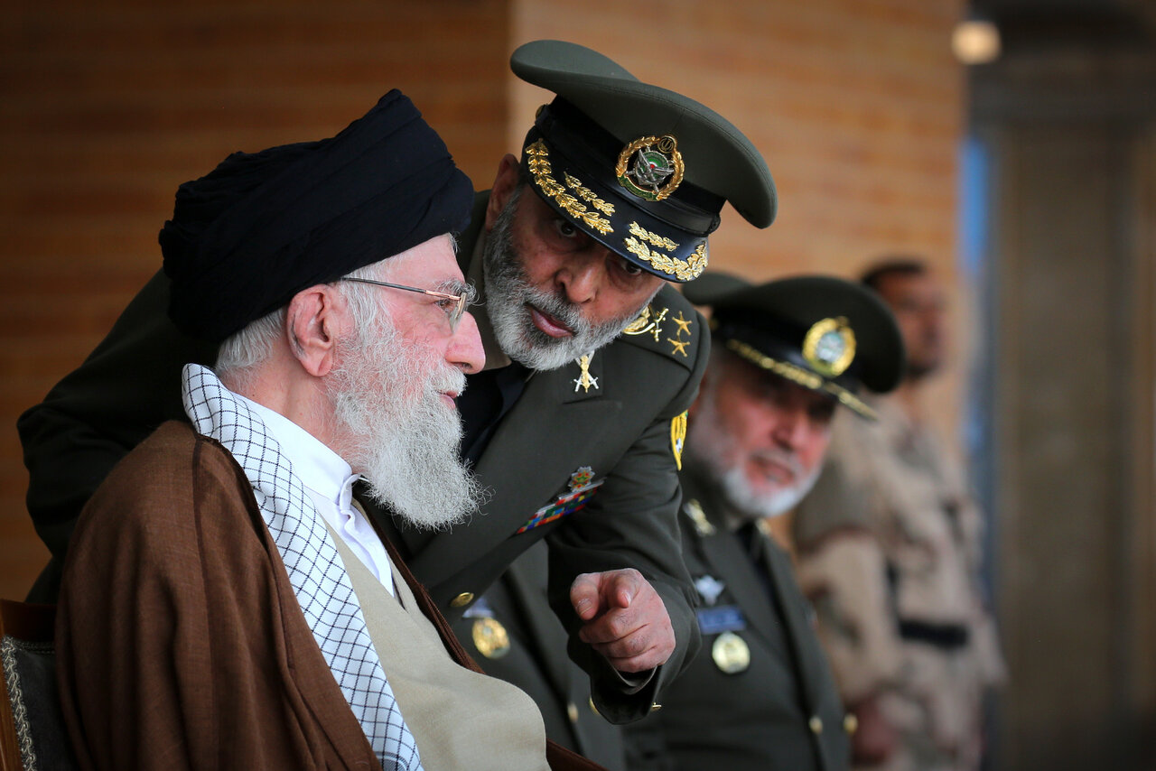 خاصترین تصویر از فرمانده کل قوا و فرماندهانش | اقتدار را در این تصاویر ببینید