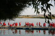 تصاویر | مانور سیل زنان امدادگر در دریاچه فشافویه