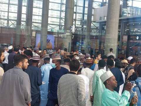 ورود شیخ زکزاکی به تهران با استقبال دانشجویی - مردمی
