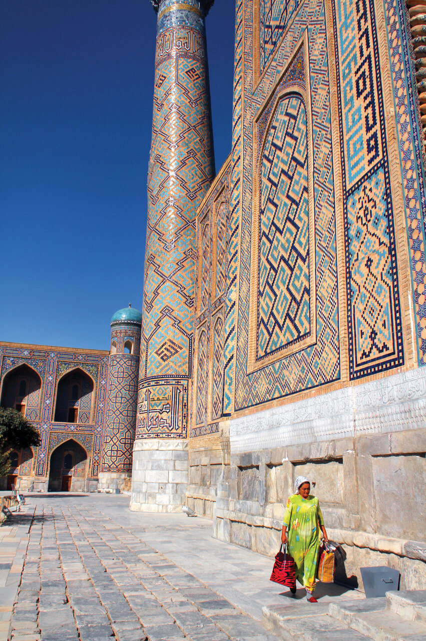 سفر به شهری که حافظ آن را به معشوقاش بخشید
