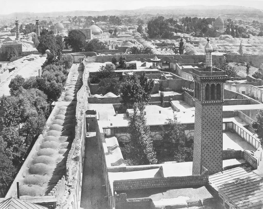 توصیف متضاد فرنگیها از تهران | یک کلاغ در بازار تهران چهلکلاغ میشود!